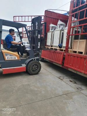 Geavanceerde 7G-18G reflecterende hoed breimachine met 2F-10F voeder