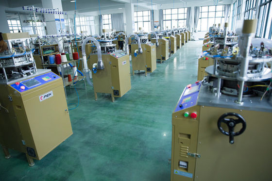High Speed Jacquard-knutsmachine voor hoeden en sjaals met een maat van 7 GG