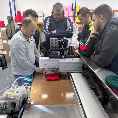 1500W Spanning 220V 50/60HZ Automatische gebreide cap cap overlock naaimachine voor de markt