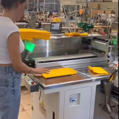 Volledig automatische gebreide Beanie Hoofd Overlock naaimachine voor 300-400pcs/uur