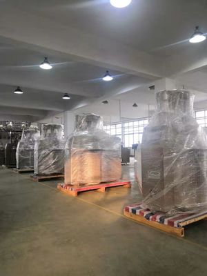 450 KG Tuck Hat Cap Brick Machine met volledig geautomatiseerde besturing en naadloze technologie