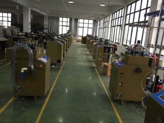 Makkelijk te bedienen cirkelvormige hoed- en sjaalmachine met geautomatiseerde besturing