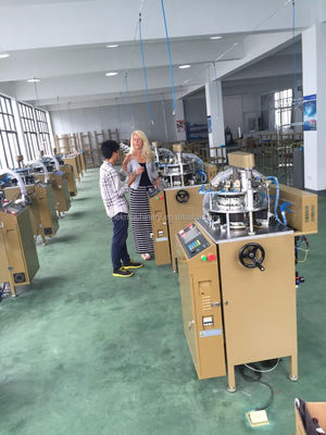 Geavanceerde High Speed Jacquard Hoed maken apparatuur in 1kw met Auto Alarm