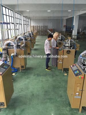 Geavanceerde servomotor aangedreven Jacquard sjaal hoed maken machine voor cap