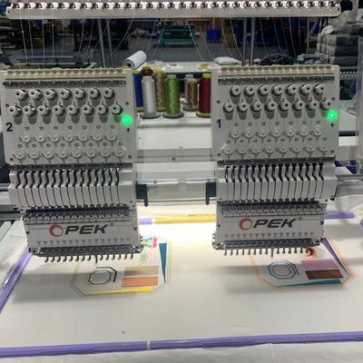 Draagbare 2 hoofd computergebruikte borduurmachine met 600W vermogen en 450*440 mm oppervlak