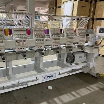 500*1200 Werktafelgrootte Commerciële borduurmachine met geautomatiseerde bediening