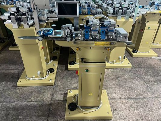 Glanz en draaiend met Opek Company's 250 W servomotor auto sokken draaiende machine