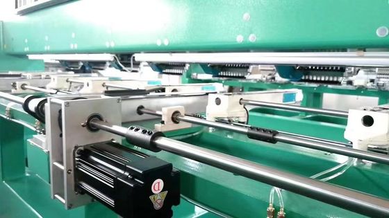 Hoog productiecapaciteit Opek auto borduurmachine met 9/12/15 naalden en nauwkeurigheid