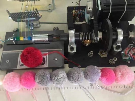 2022 Pompom Hoedmachine met Flat Knitting Stijl en Hulpknopen Functie Makkelijk