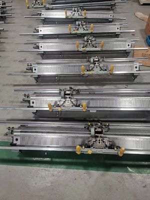 Eenvoudige half-automatische platte breimachine met drie systemen 2790*2010*940mm