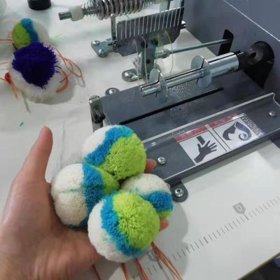 3 GG Polyester Pompom Fringe Machine voor de productie van ronde pompom