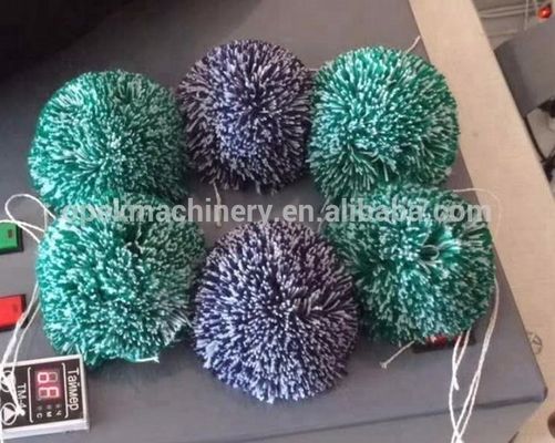 220 V elektrische pompon naaimachine met trekkervoedermechanisme
