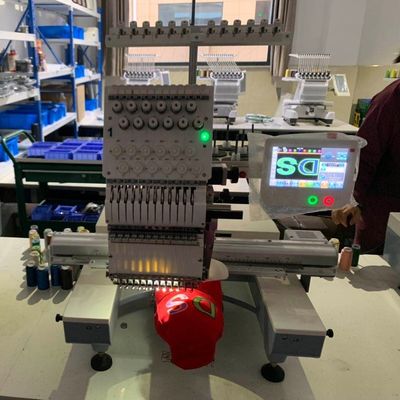 400*450 Borduurgebied 12/15 Naalden Mini Family Opek Computerized Borduurmachine