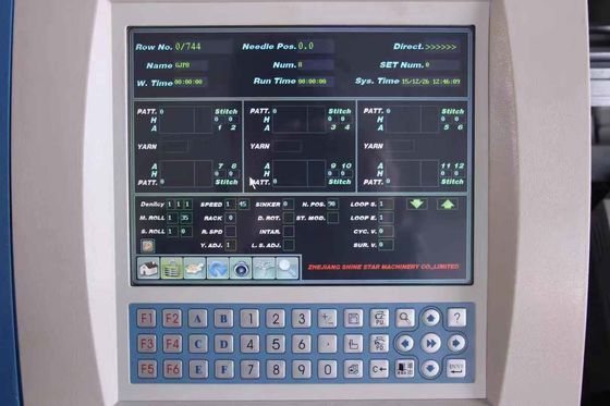 Gebruikte Steiger platte breimachine 2790*2010*940mm voor producten